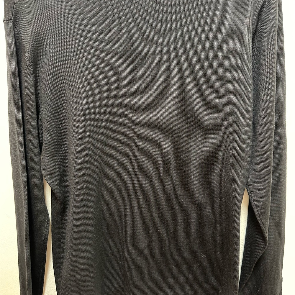 Neiman Marcus large, 100%silk sweater. True Black. Excellent preloved condition. - Picture 3 of 5